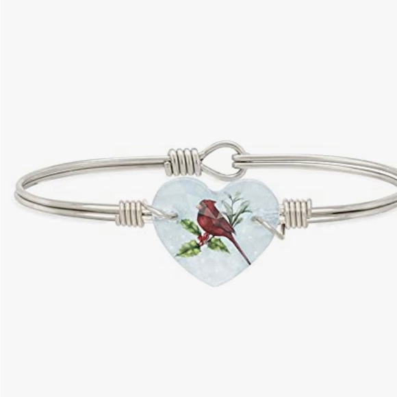 Luca + Danni Jewelry - Crystal heart Bangle